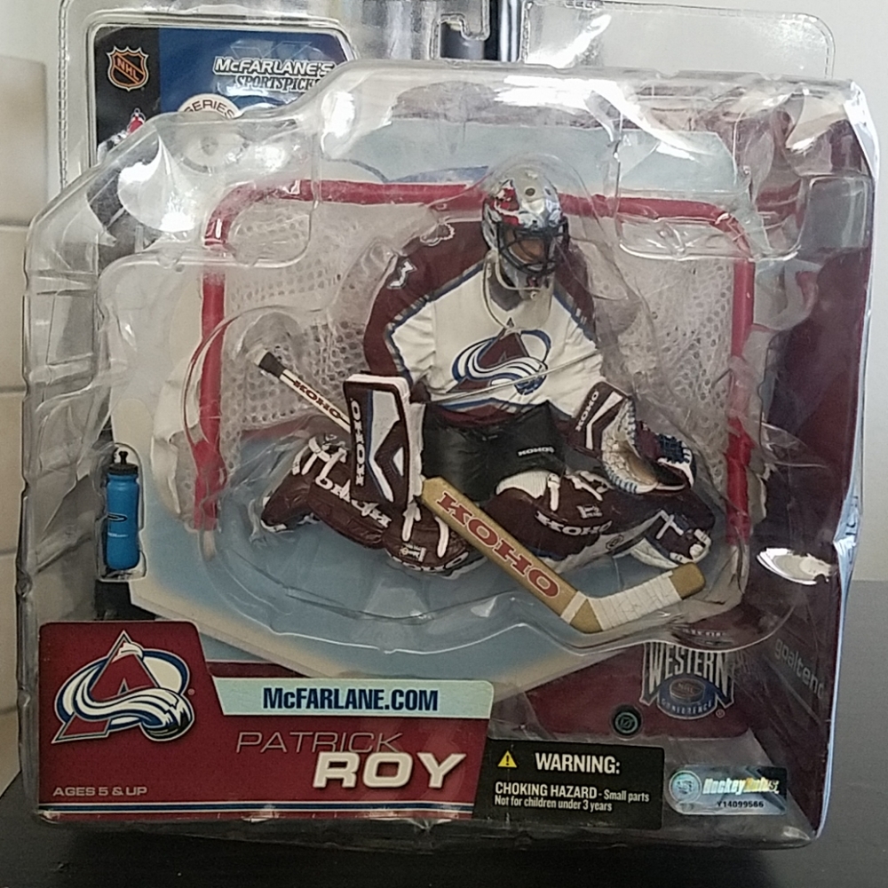 Patrick Roy Colorado Avalanche figure